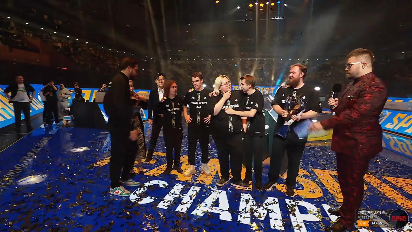 里程碑：Rookie达成LPL 900出场成就！