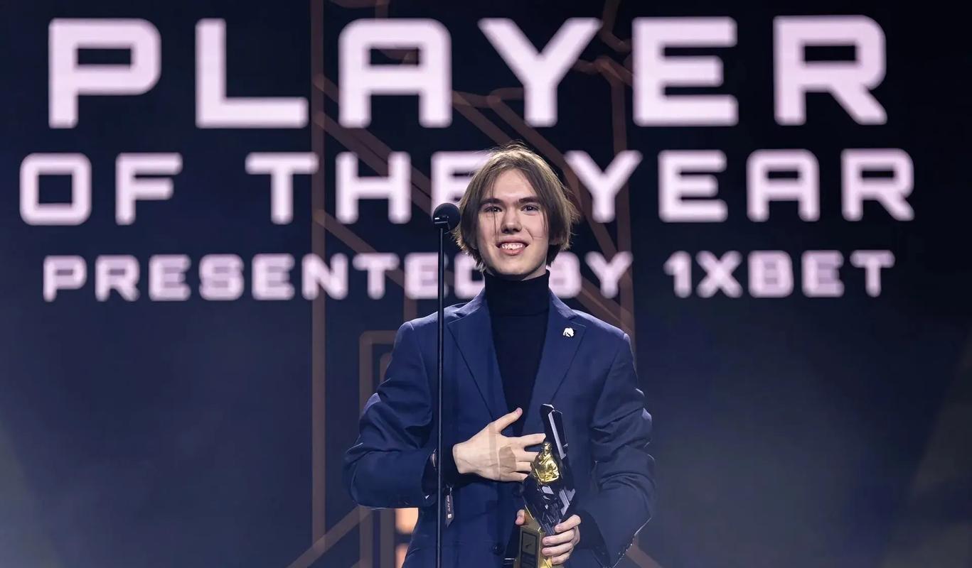 Xyp9x ： 我最初对 Brollan 担任领导者有疑虑，社区对 zonic 也太过敌对。